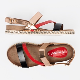 Ženske sandale s ukrašenim potplatom zlatni 1