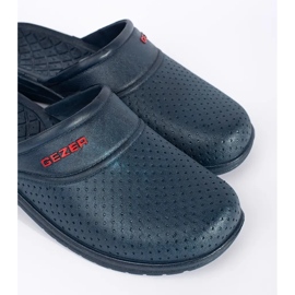 Mornarsko plava zaklopka s punim nosom 1