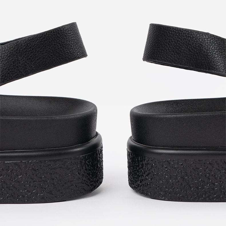 Goodin Crne elegantne sandale na platformi crna 1