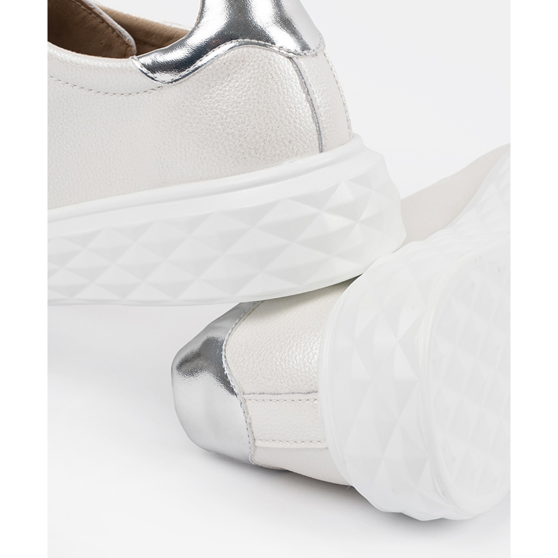 Bijele i srebrne tenisice s kožnim igle Sergio Leone bijela 1