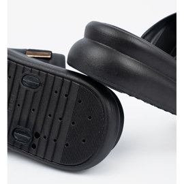 Seastar Papuče sa zlatnim kopčama na platformi crna 1