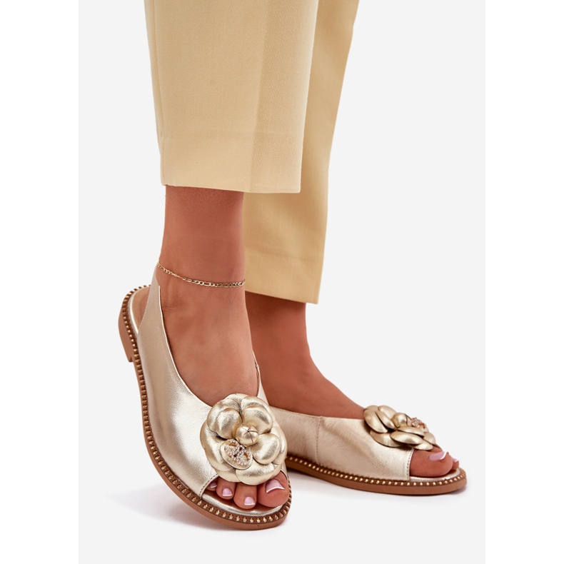 Kožne ravne sandale s ukrasom chebello 4642 zlato zlatna 1