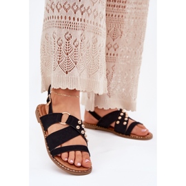 Ženske sandale s ravnim slovima sa zlatnim klinovima crne crno 2