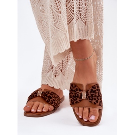 Ravni -oled ženski jastuci s lukom deve smeđa 2