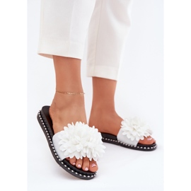 Ženski jastuci ukrašeni bijelim cvjetovima bijela 2