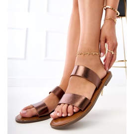 Smeđe ženske papuče s prugama smeđa 2