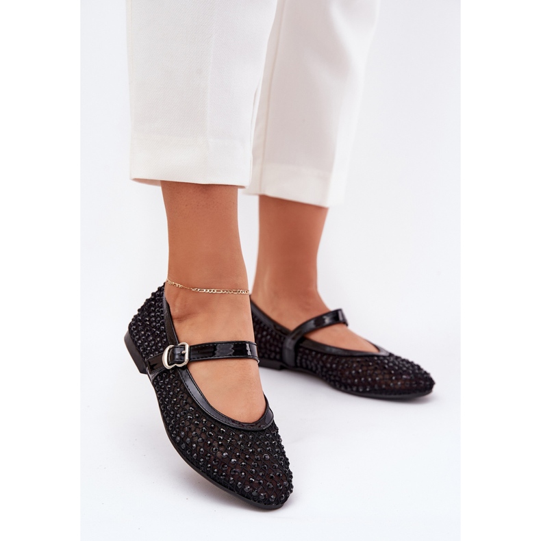 Ukrašene ženske balerine s remenom i stezanjem crne boje crna 2