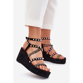 Ženske sandale za klin s ukrasom na prugama crno crna 1