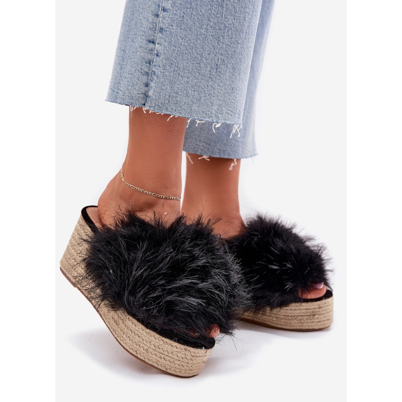 Ženski klip s klinom s krznom i pletenom crnom crna 1