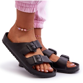 News Ženske papuče od pjene s crnim kopčama crna 3