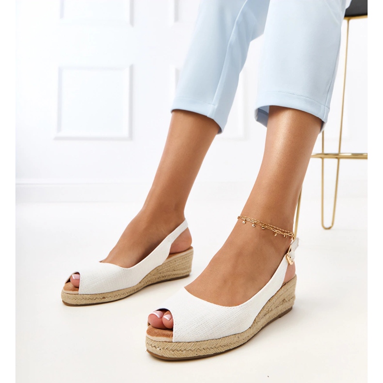 Bijele espadrile sandale na klinu Nevarek bijela 1