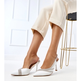Bijele sandale s otvorenom petom s lura cirkonima bijela 2