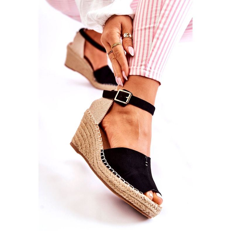 Udobne ženske sandale na klin crne Dellia crna 3