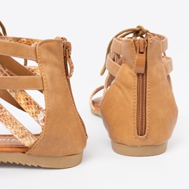 Shelvt Sanadals čipka -Up s motivom zmija 1