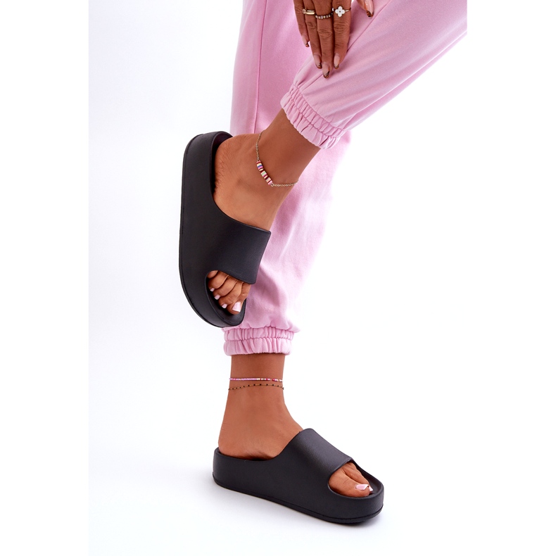 Ženski klip na platformi Crna pjena 3