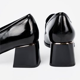 Goodin Lakirane cipele s ukrasom od srebra crna 1