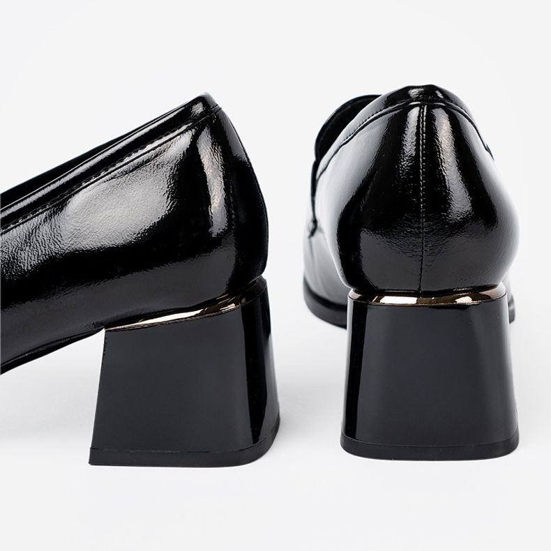 Goodin Lakirane cipele s ukrasom od srebra crna 1