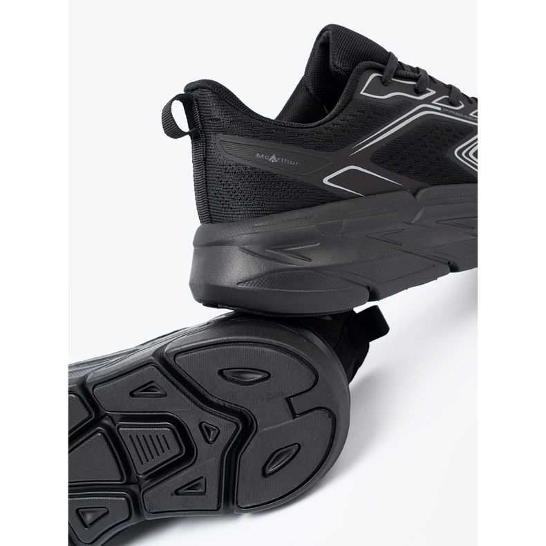 Shelvt Lagane crne sportske cipele na gustom McArthur potplatu crno 2