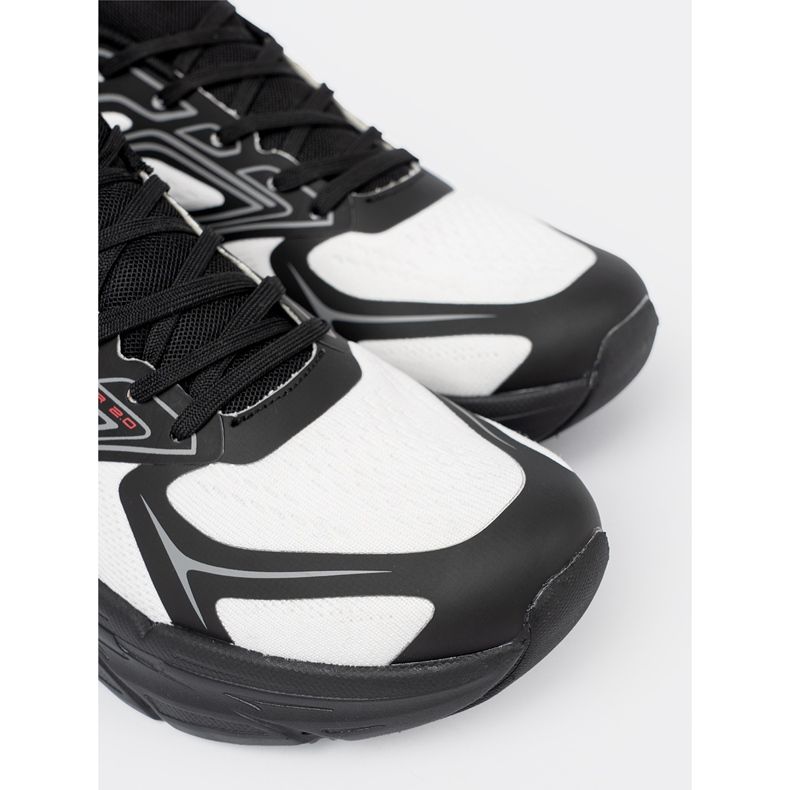 Shelvt Udobne bijele i crne sportske cipele s mrežnom strukturom McArthur 1