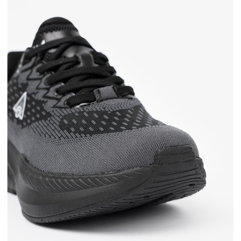 Shelvt Lagane crne tenisice s prozračnim McArthur gornjim dijelom crna 1