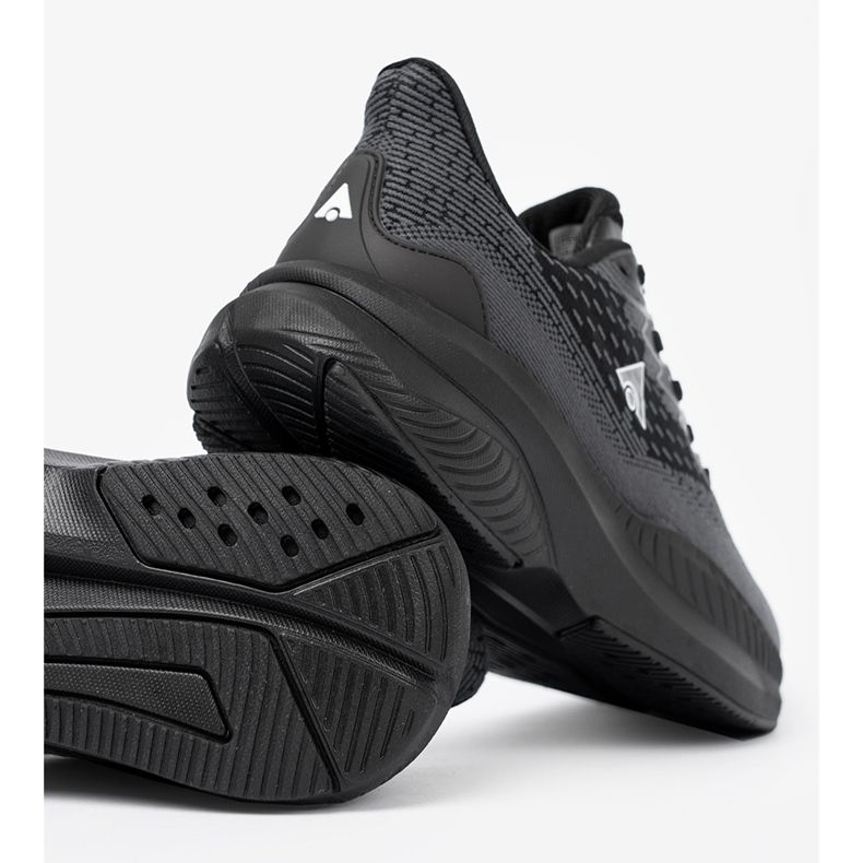 Shelvt Lagane crne tenisice s prozračnim McArthur gornjim dijelom crna 2