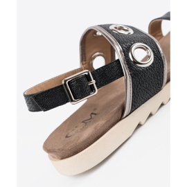 Shelvt Crne sandale s ukrasnim metalnim kotačima crno 2