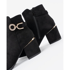 Shelvt Crne ženske čizme s elegantnom kopčom crno 1