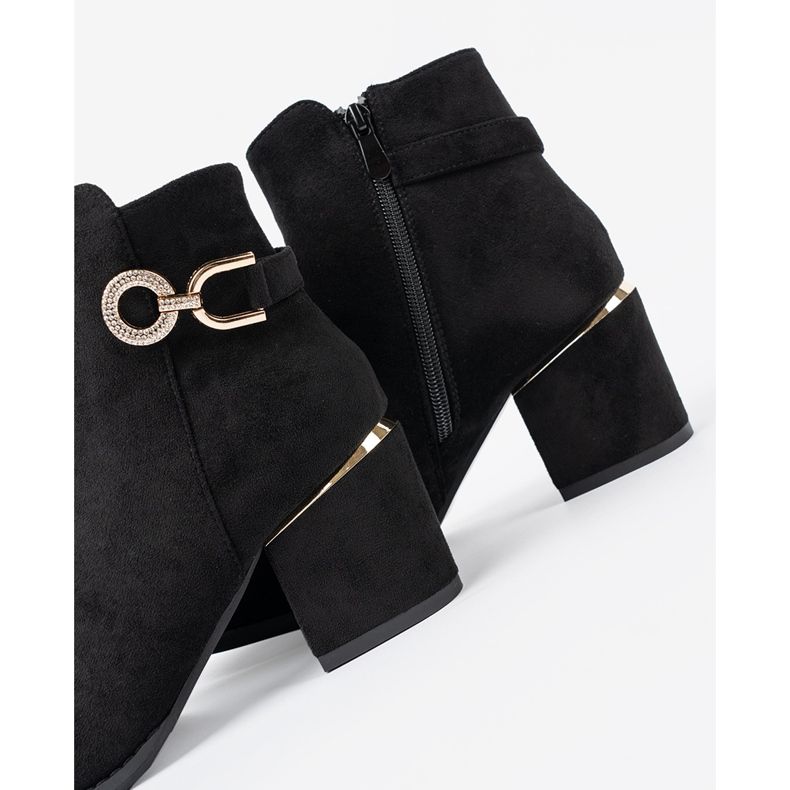 Shelvt Crne ženske čizme s elegantnom kopčom crna 1