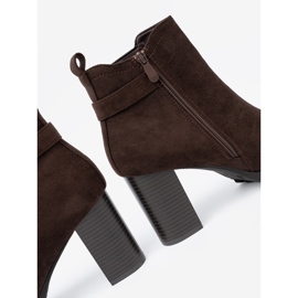 Shelvt Tamno smeđe čizme na posta s ukrasnom stezaljkom 1