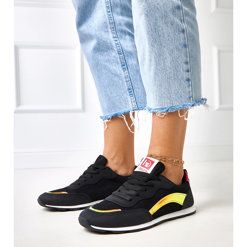 Crne sportske tenisice Cavior crna 1