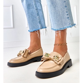 Bež natičnici s lukom i teriwa medvjedom 1