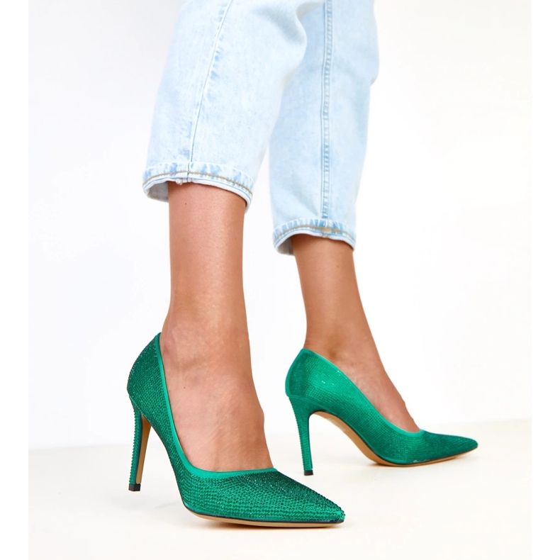 Zelene satenske pumpe s cirkonima na peti Aranka zelena 2