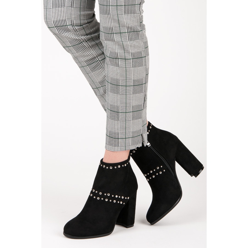 Seastar Gležnjače od antilopa na stupu M275 crno 2