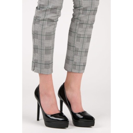 Small Swan Lakirane potpetice na platformi crno 1