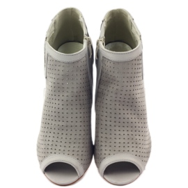 M.Daszyński Ažurne čizme s kožnim umetkom Daszyński siva 4