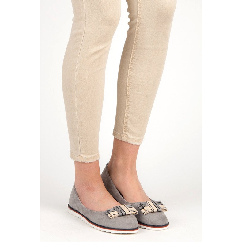 Balerine od antilopa siva 1