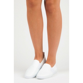 Bijeli MCKEYLOR sliponi bijela 1