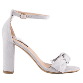 Sandale od antilopa na stupicu siva 2