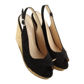 Crne sandale na štiklu od pluta 6421 crna 1