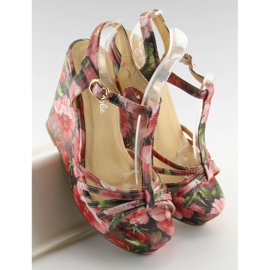 Sandale na klin YX-17 crvene crvena 1