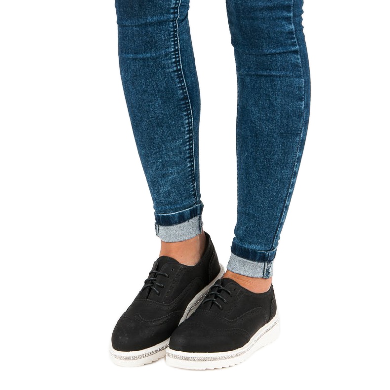 Ideal Shoes Crne cipele na vezanje crno 1