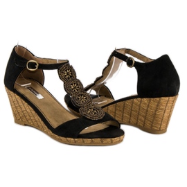 Corina Ukrasne sandale na klin crna 1