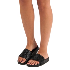 Elegantne crne papuče crno 2