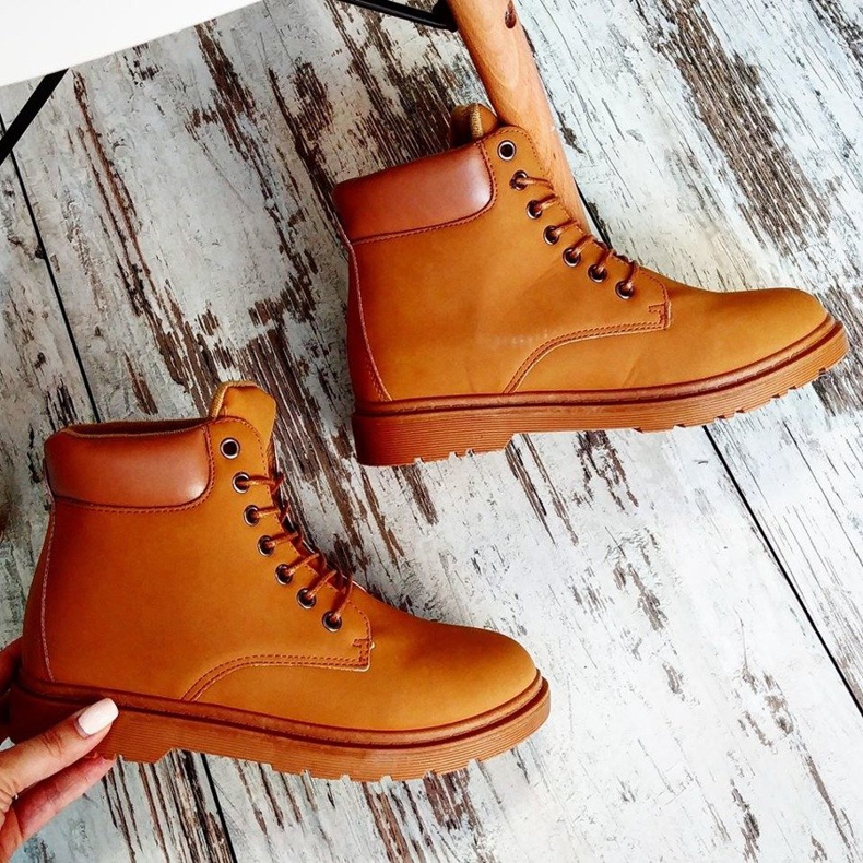 Hvatači deva smeđa 1