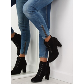 Čizme na stabilnoj peti crne JA161 crna 2