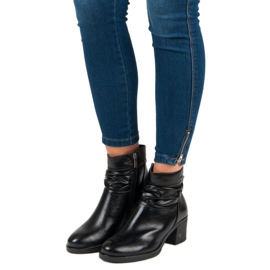 VINCEZA Crne ženske čizme crna 1