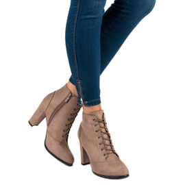 Juliet Vezane čizme na postu smeđa 2