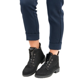 Balada Crne zavezane čizme crna 1