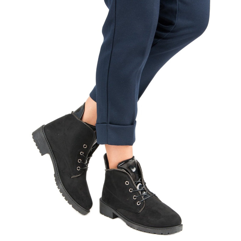 Balada Crne zavezane čizme crno 2