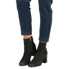 Elegantne čizme na VINCEZA postu crno 1